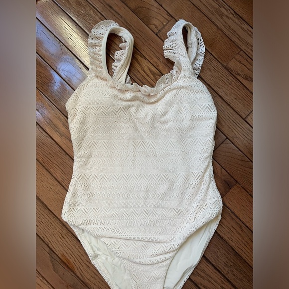 Andie Hydra One Piece Crochet Swimsuit - Picture 6 of 7